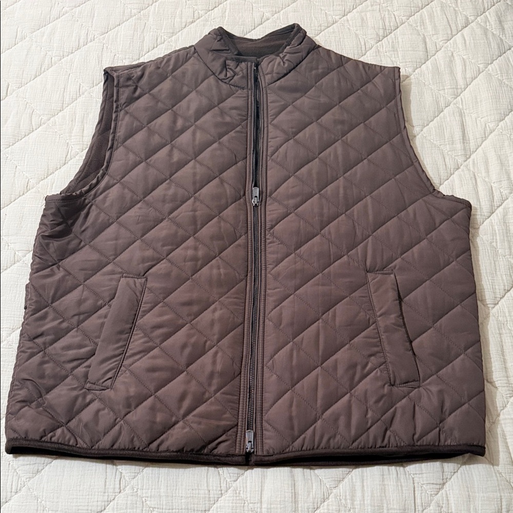 Tahari Men's Quilted Dark Brown Vest